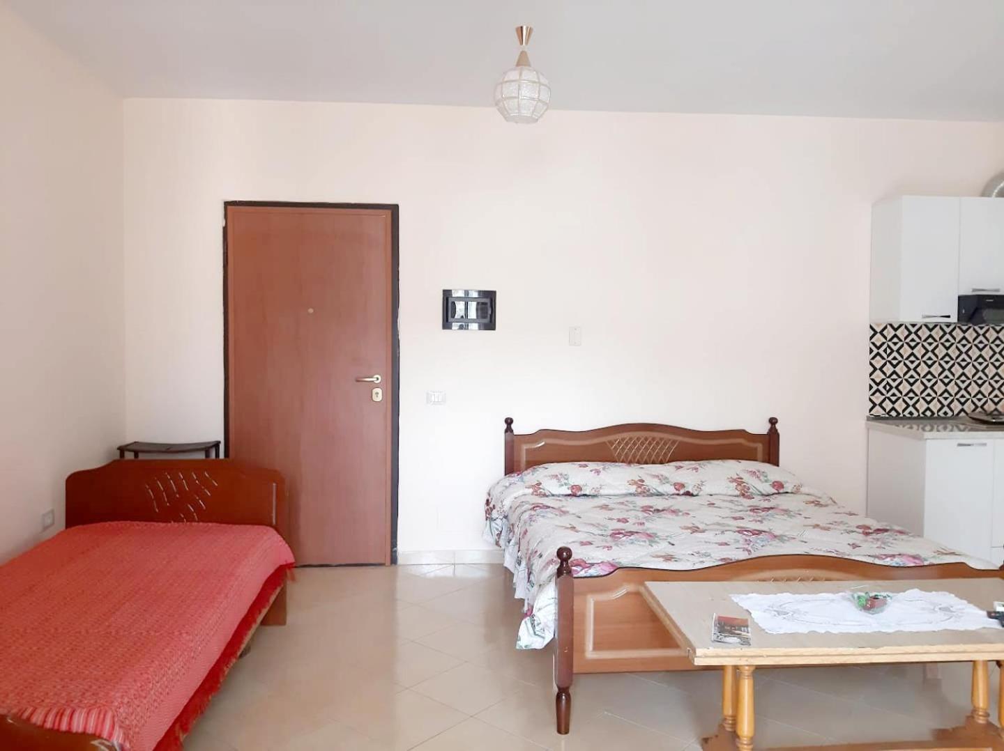 Grazioso Apartamento Arredato A Due Passi Dal Lungomare Vlore Vlorë Exterior foto